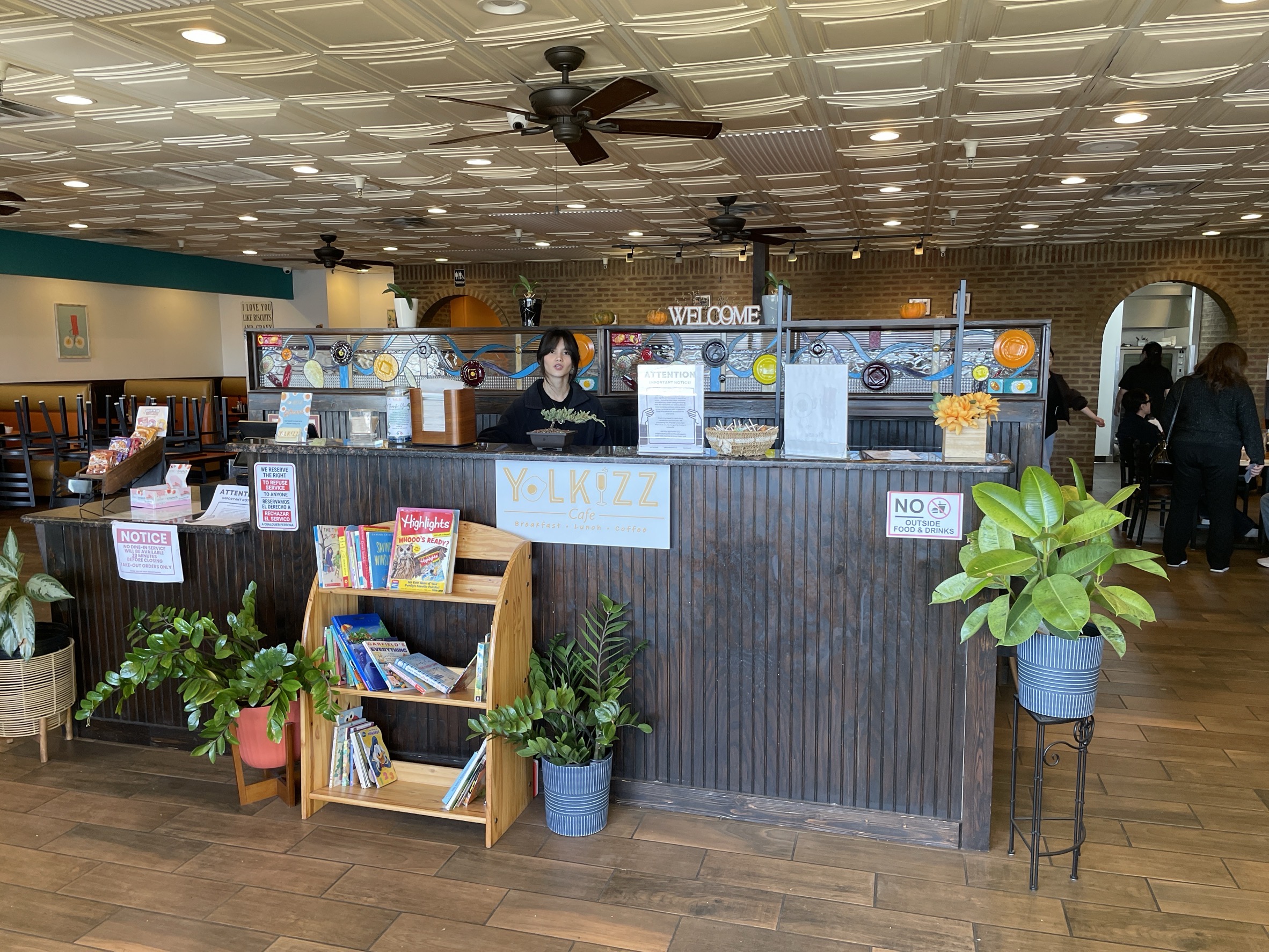 photo of Yolkizz Cafe2