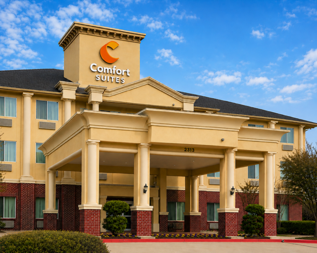 photo of Comfort Suites Texas Ave2